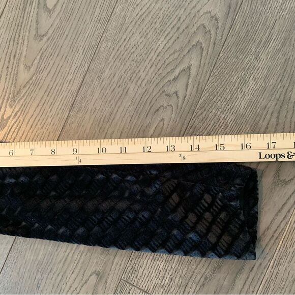 WHO WHAT WEAR DRESS WOMEN MEDIUM BLACK VELVET LONG SLEEVE GATHERED SHOULDER. - Picture 14 of 15